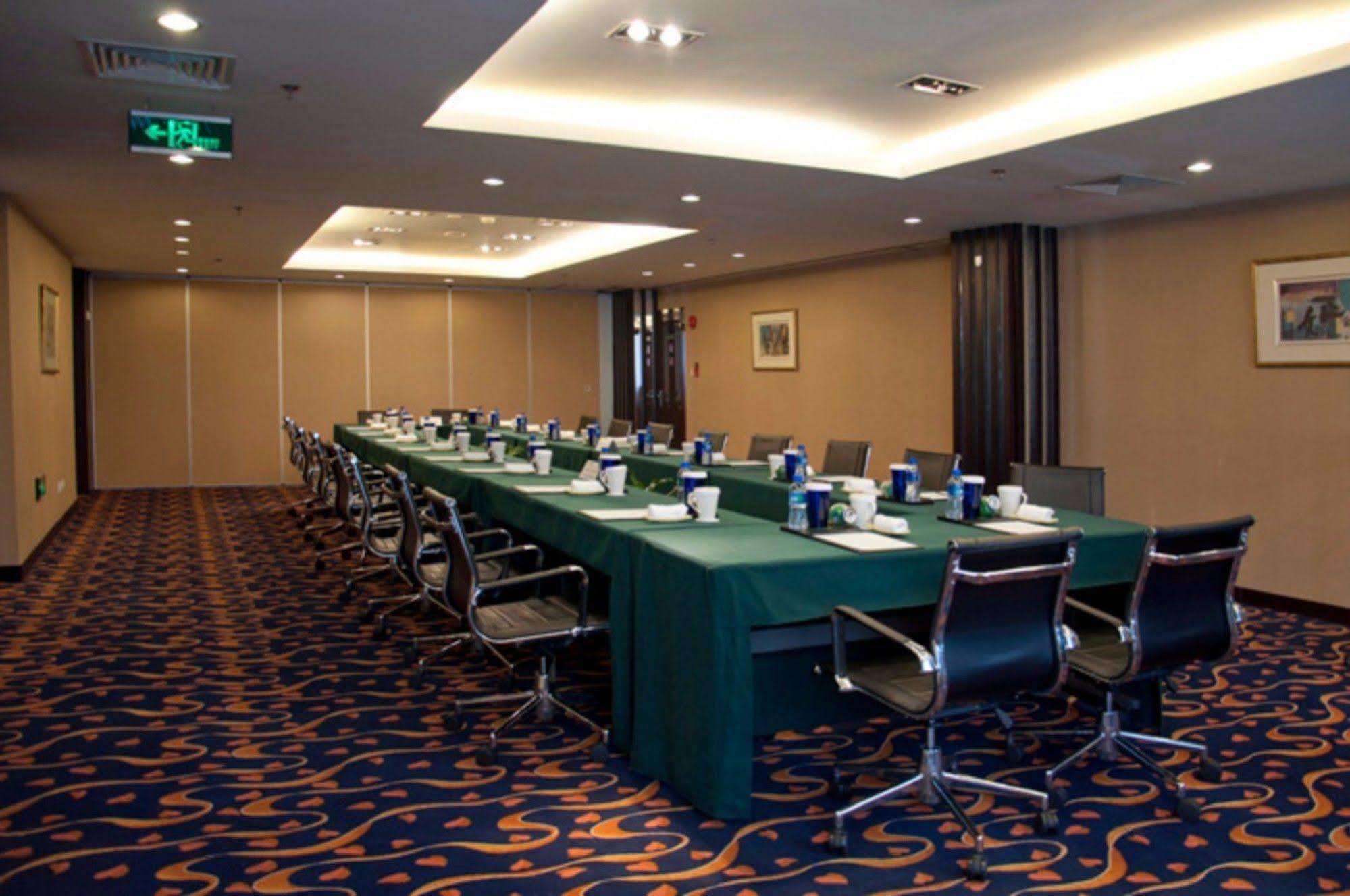 Holiday Inn Beijing Downtown Extérieur photo